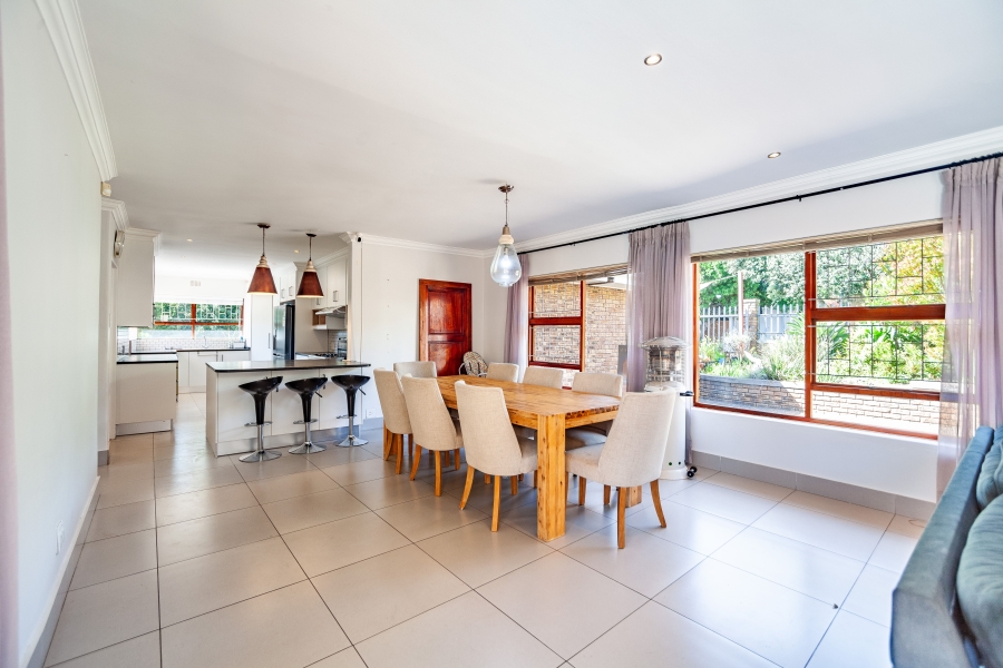 To Let 5 Bedroom Property for Rent in Door De Kraal Western Cape